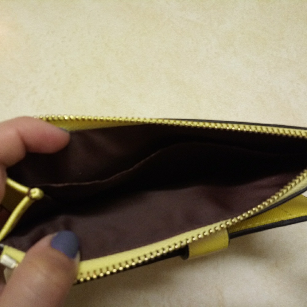 Wristlet - Picture 2 of 4